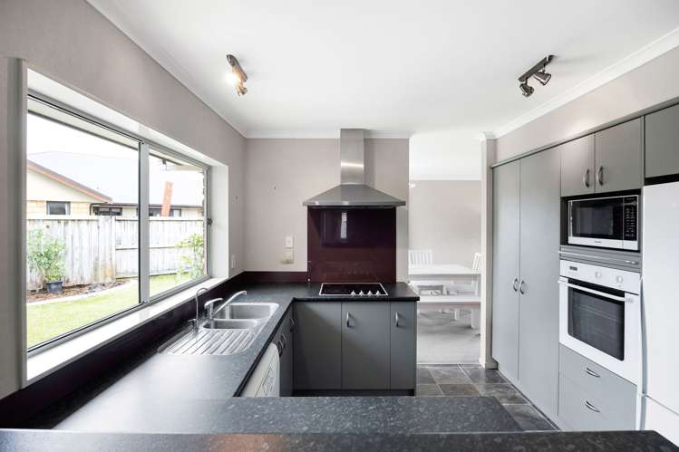 81 Wiltshire Drive Huntington_9