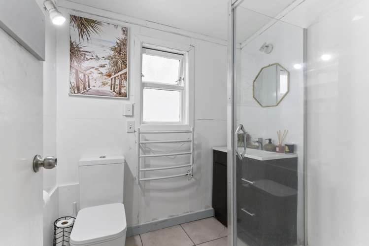 15 Bethells Road Waitakere_17