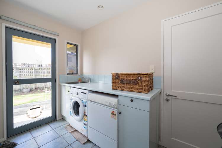 80 Pages Road Allenton_16