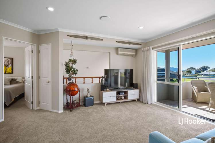 1 Island Vista Athenree_12