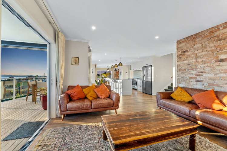 8 Waititiro Rise Stanmore Bay_11
