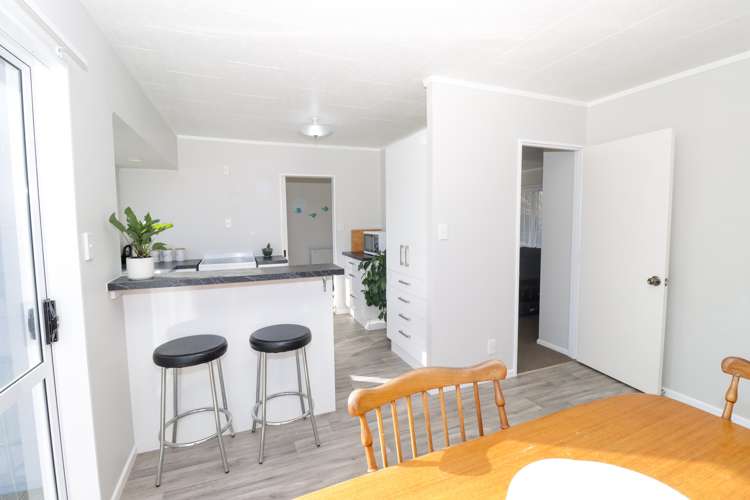 4 Emmerdale Mews Highbury_6