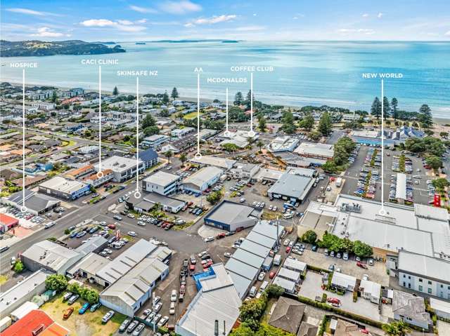 6 George Lowe Place Orewa_1