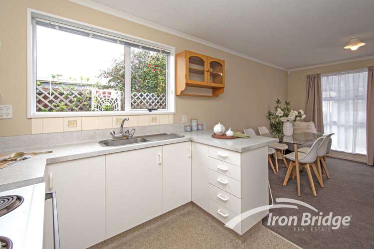 2/44 Hills Road Edgeware_5