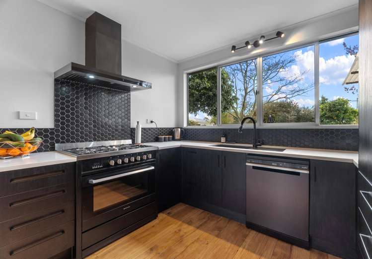 100 Thornton Road_1