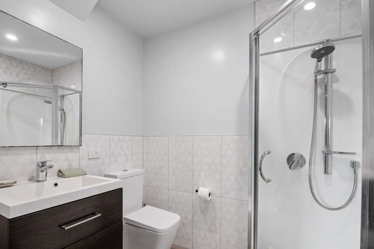 9 Shortt Avenue Mangere Bridge_19