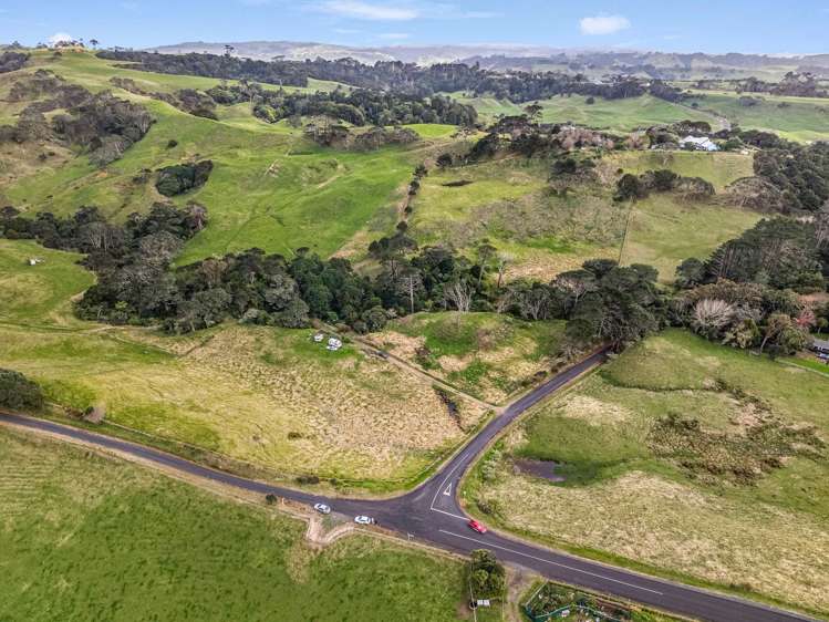 120 Cemetery Road Pollok_6