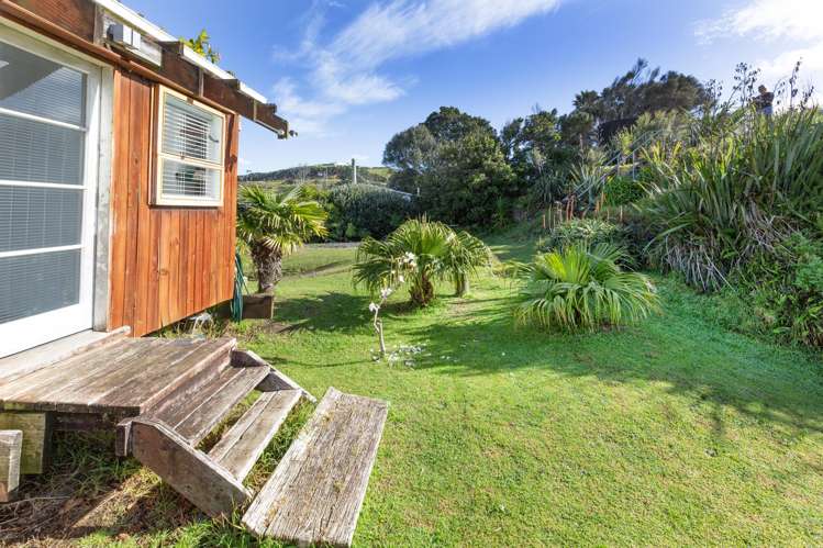 6573 Pouto Road Pouto_28