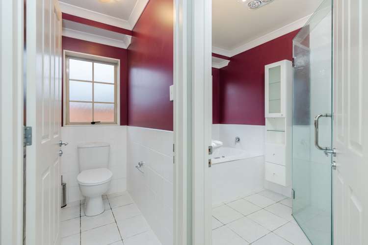 32 Miers Glade Rototuna North_13