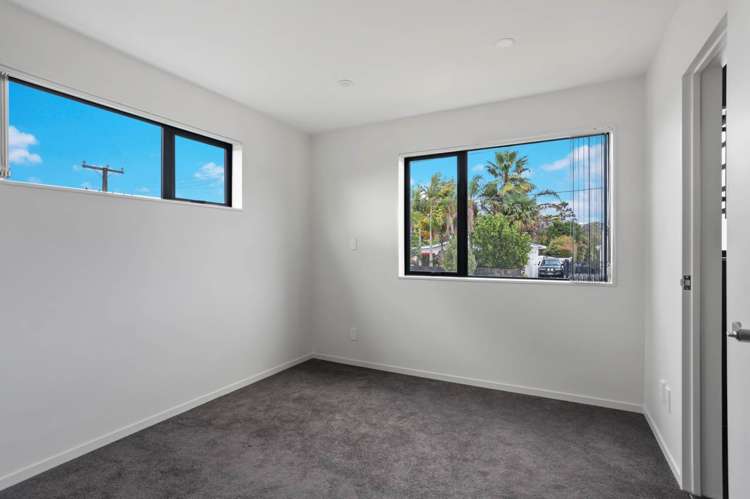 49A Golf Road New Lynn_10