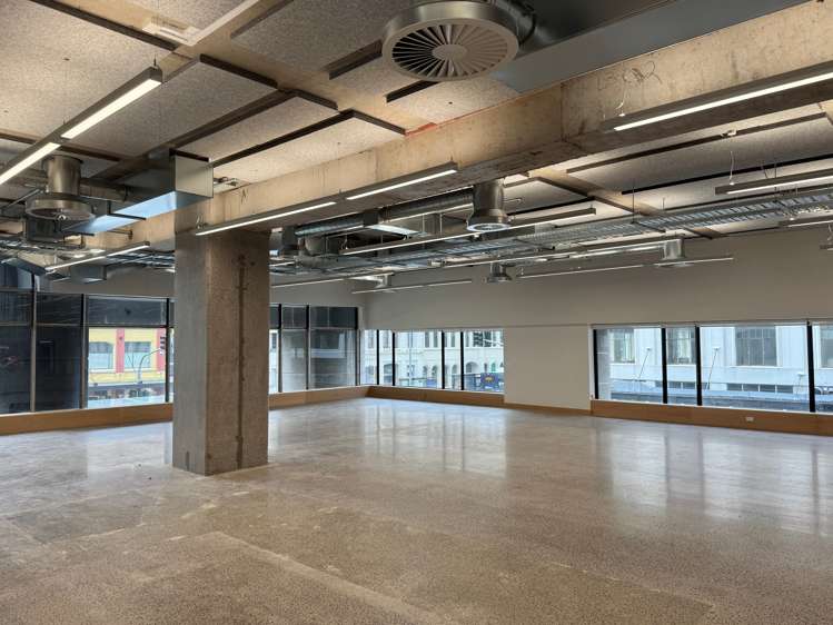 23 Customs Street East_0