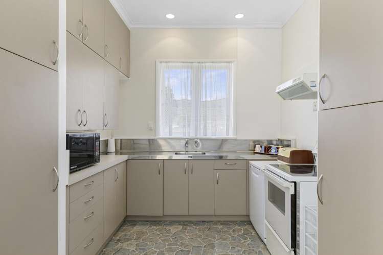 194 Naenae Road Naenae_11