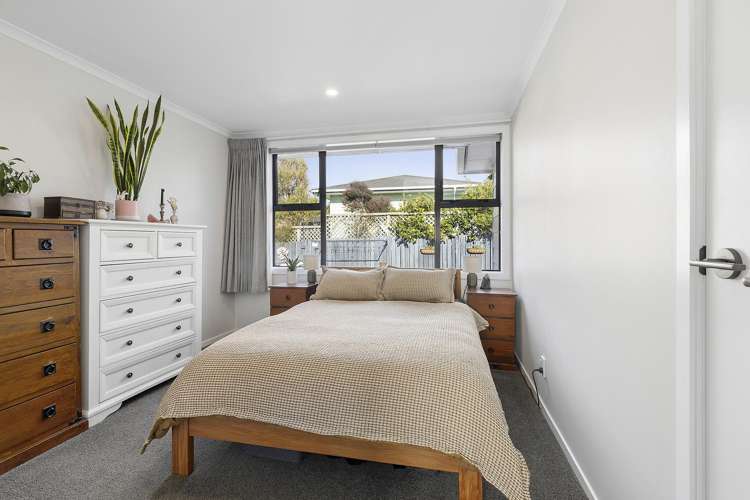 110 Main Road Titahi Bay_11