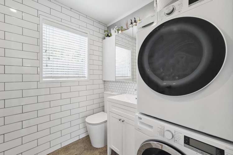 90 Crawford Avenue Mangere Bridge_17