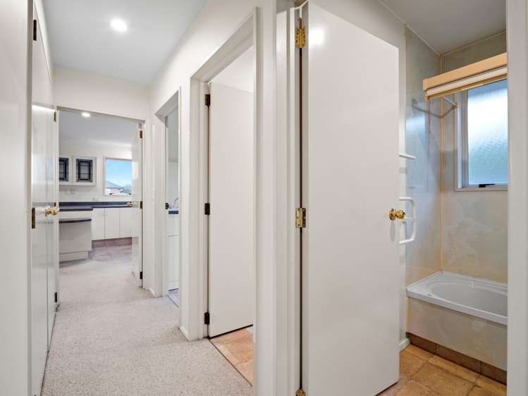 4 Netherby Lane Shirley_14