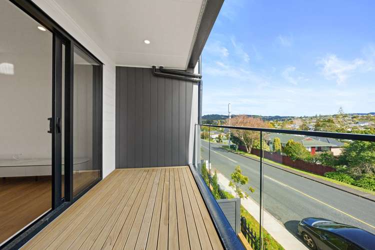 Lot 2-4/42 Captain Scott Road Glen Eden_25