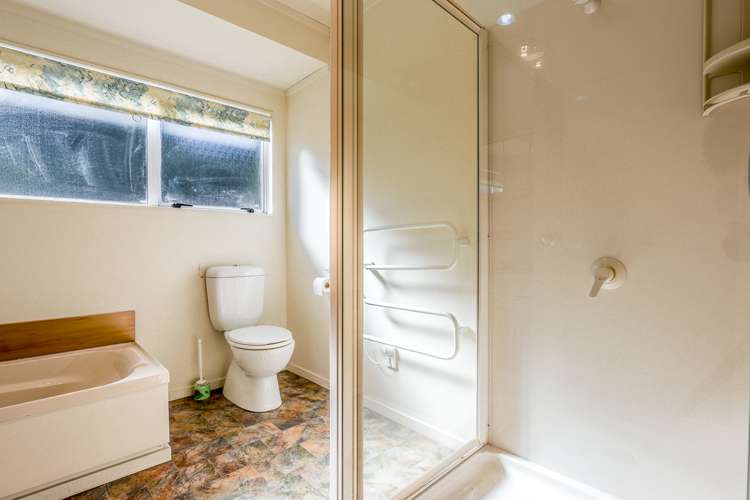 17b Villa Grove Paraparaumu_5