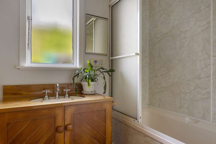 22 District Road Roseneath_18