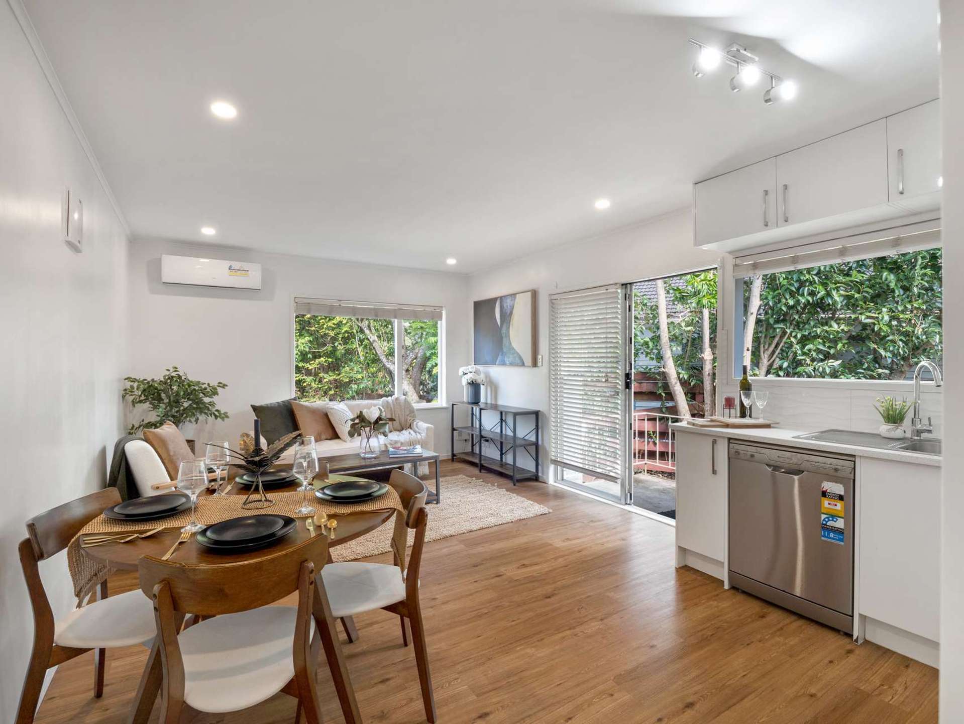 1/27 Ellerton Road Mount Eden_0