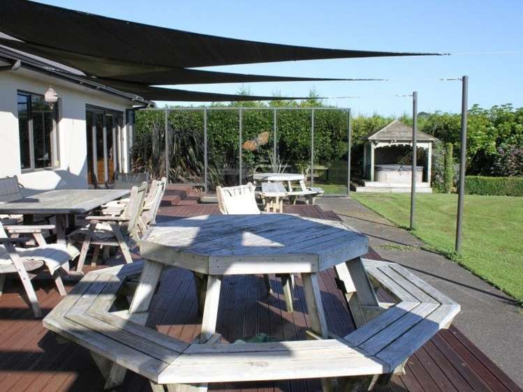 1355 Mountain Road Inglewood_40