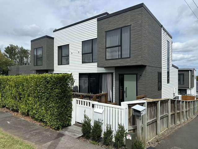 Modern, Spacious Three-Level Townhouse in Prime Ellerslie Location
