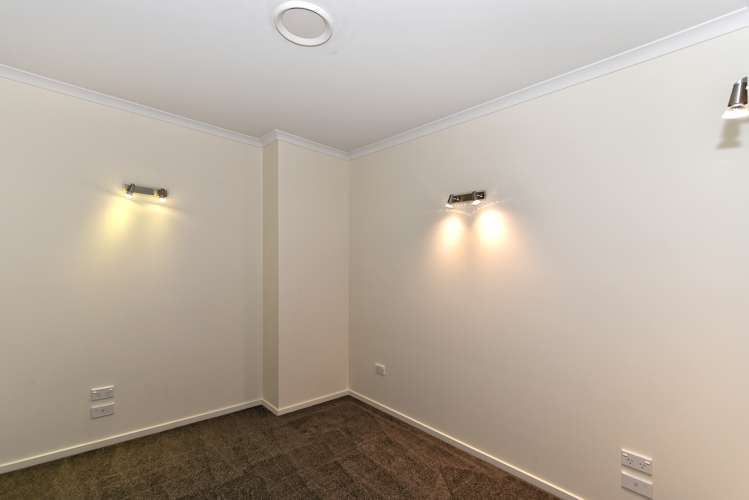 6 Ken Wadsworth Way Stoke_19