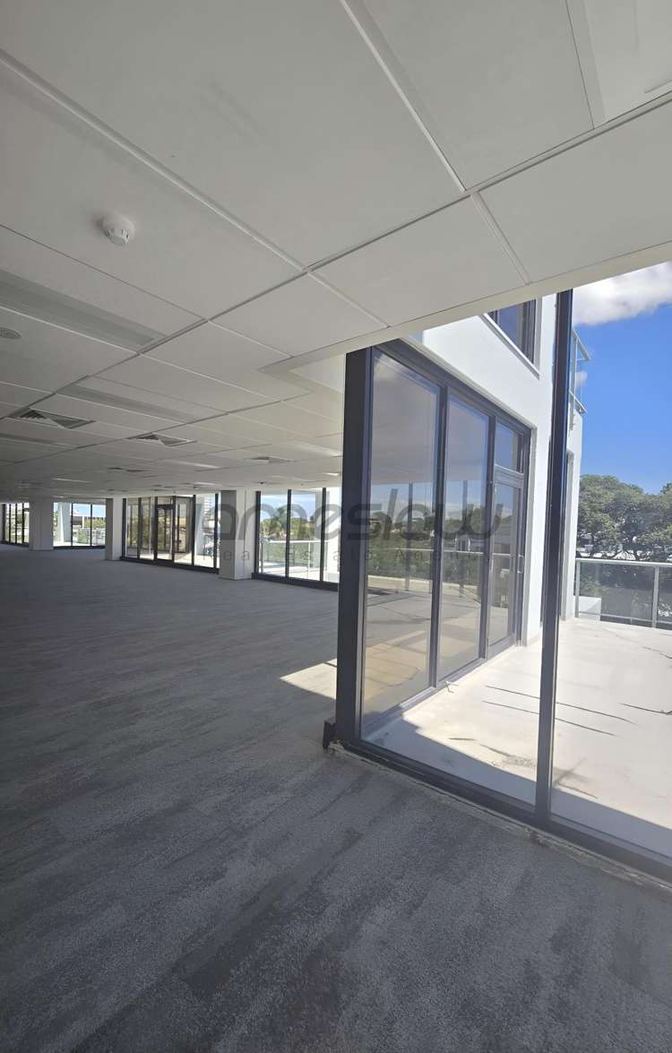 Level 3/129 Hurstmere Road Takapuna_3