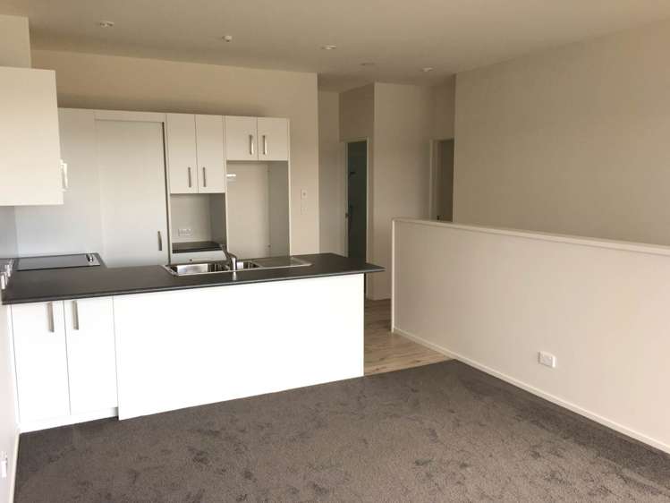 17/45 Karepiro Drive Stanmore Bay_7