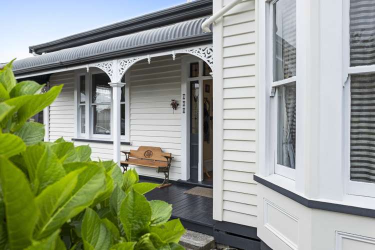 132 Tukapa Street Westown_37