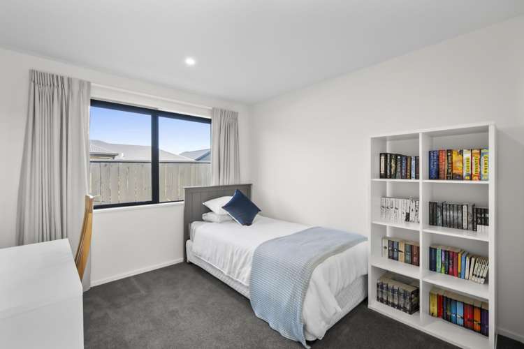 17 Vitalia Crescent Lincoln_17