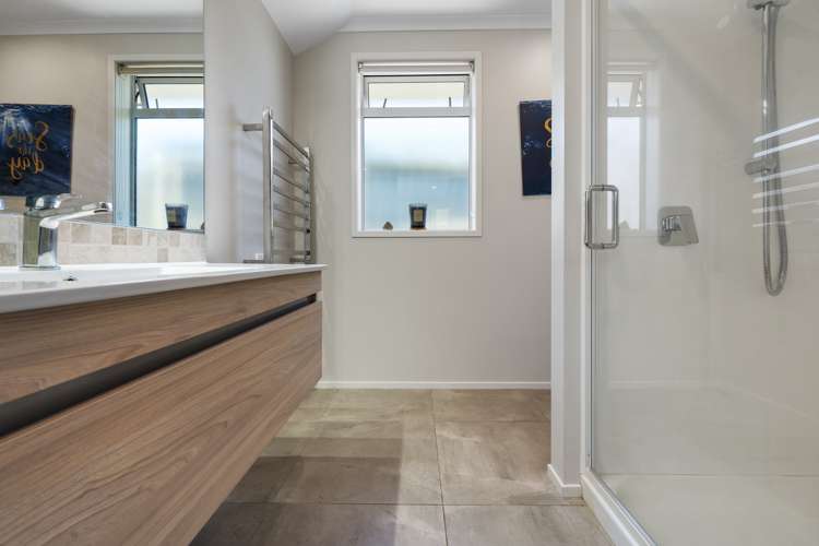 19 Coral Drive Papamoa_13