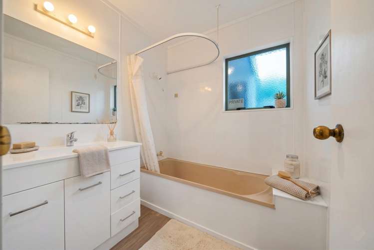 2/16 Airfield Road Takanini_8