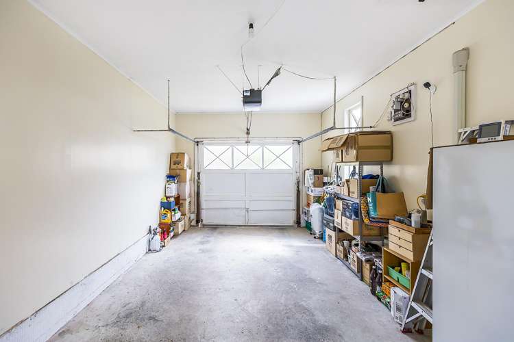 5 Ridd Crescent Karori_12