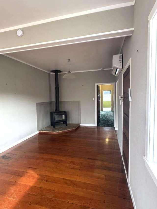 901 Waitakere Road Kumeu_1