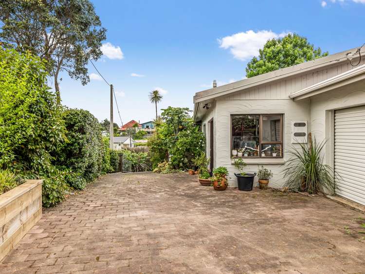 7 Downer Street Helensville_18