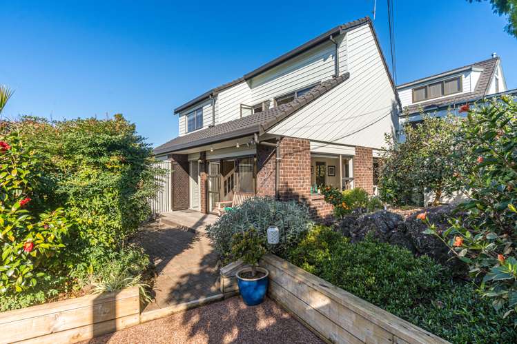 1/8a West Lynn Road Titirangi_17