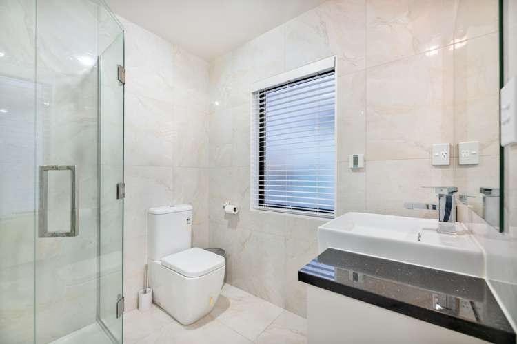 2 Platinum Rise Ranui_20