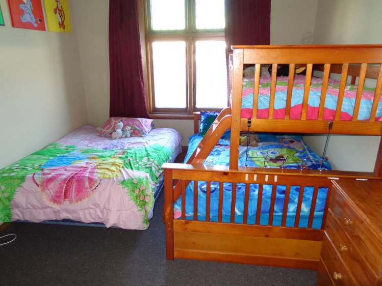 10 King Street Chertsey_10