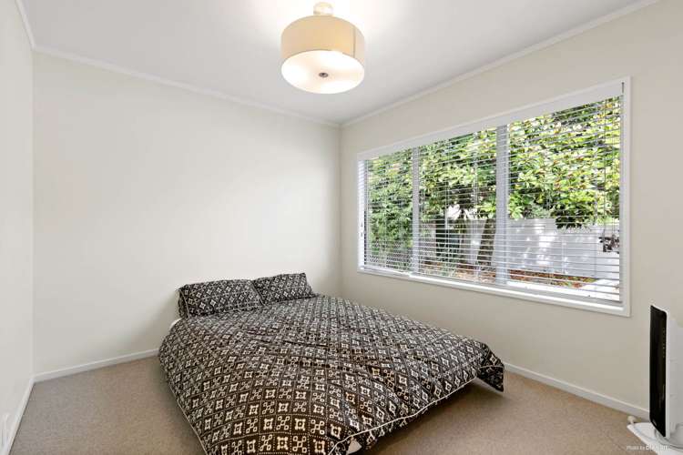 27 Mcmillan Place Mellons Bay_11