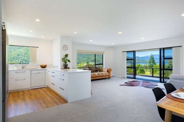 108 Moana View Road Waikawa Bay_2