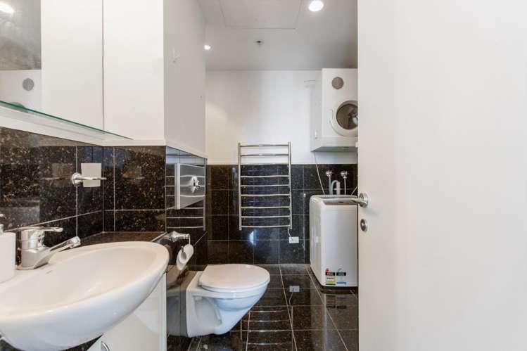 14D/15 Mount Street City Centre_2