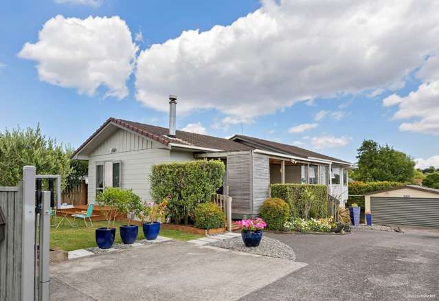 Large family home with separated studio/Rumpus