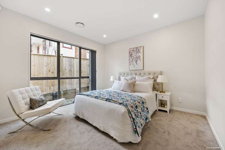 12a Sheridan Drive New Lynn_11