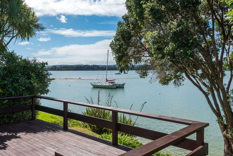 59 Pohutukawa Avenue Cockle Bay_10