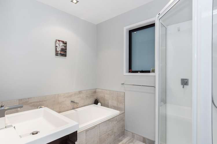 3 Bisley Way Brookfield_10