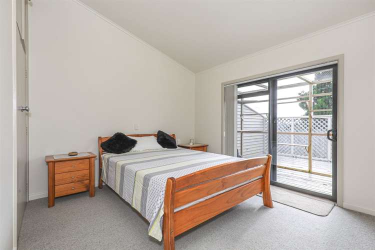 51 Youngs Road Papakura_13