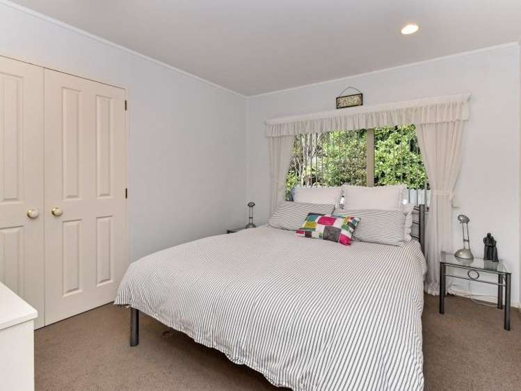 22 Silkwood Grove Totara Heights_6