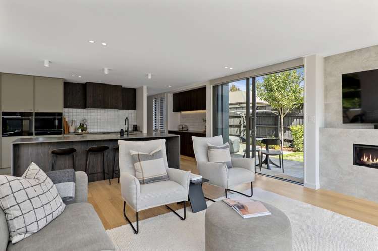 2/105 Tomes Road St Albans_5