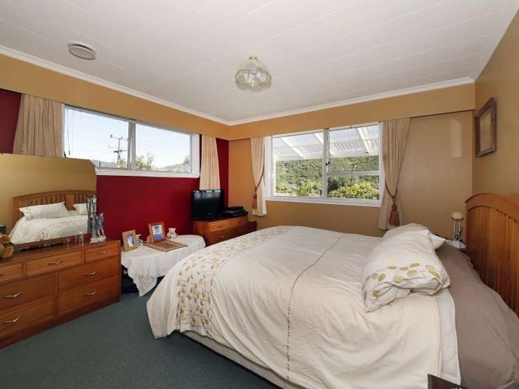 252 Waikawa Road Waikawa_11