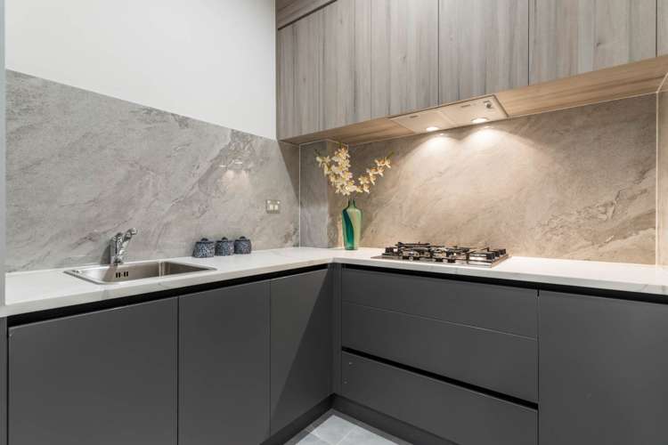 11 Bush View Place Flat Bush_7